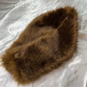 Danier Short Fur Pin Scarf